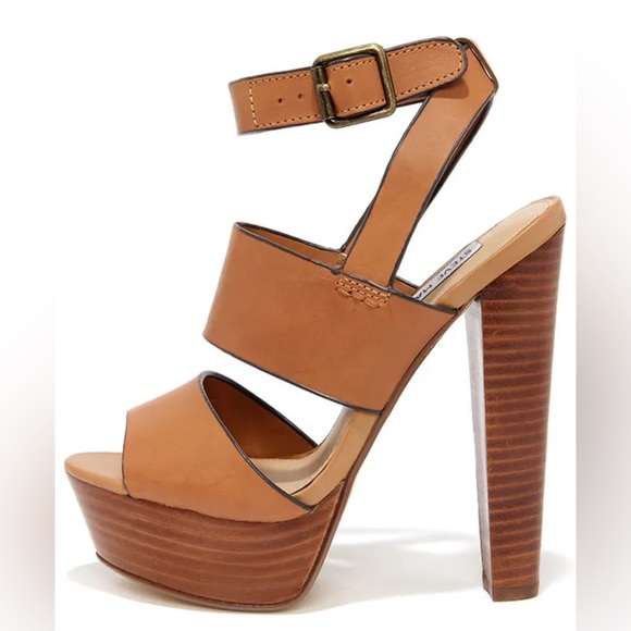 Steve Madden Dezzzy size 9.5 heels - Picture 2 of 7
